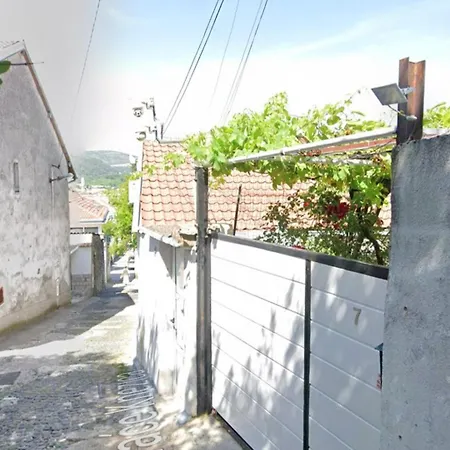 Vendégház Lea *